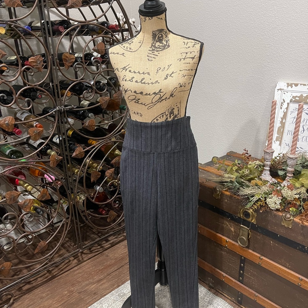 Natural Reflections Gray Pinstripe Jegging Pants (Bass Pro Shop Brand)